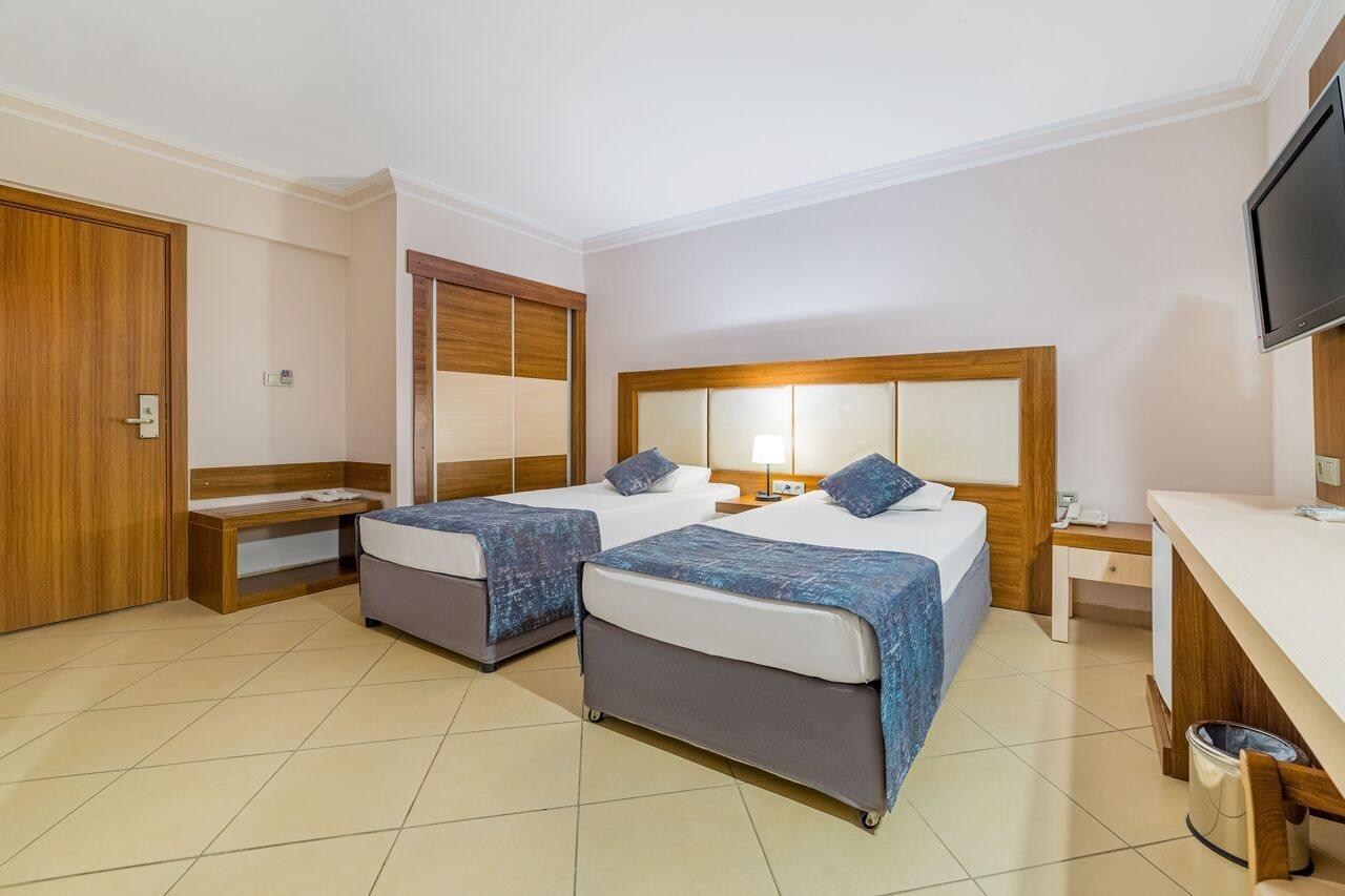 Justiniano Club Alanya Hotell Okurcalar Exteriör bild