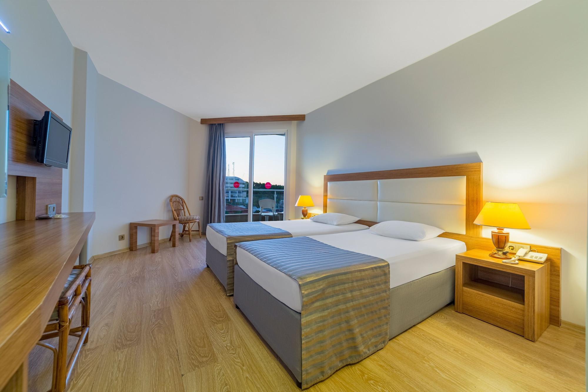 Justiniano Club Alanya Hotell Okurcalar Exteriör bild