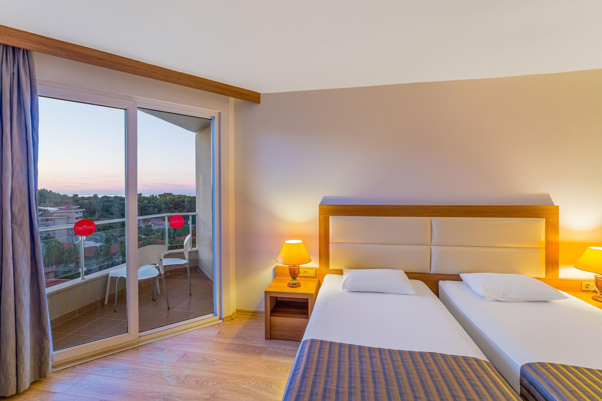 Justiniano Club Alanya Hotell Okurcalar Exteriör bild
