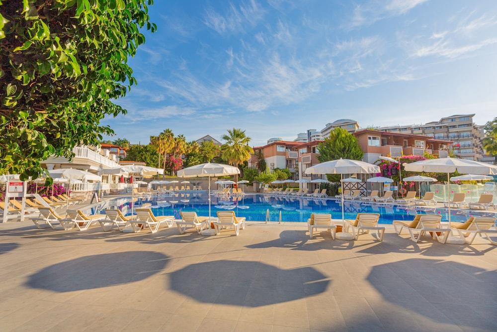 Justiniano Club Alanya Hotell Okurcalar Exteriör bild